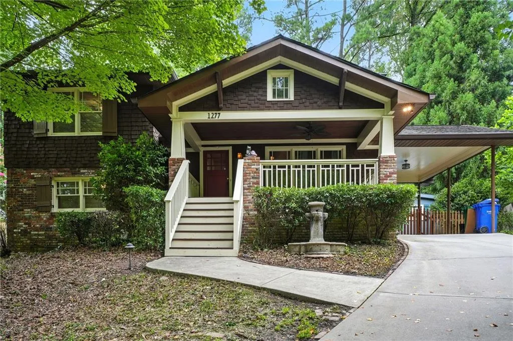 1277 Brookshire Lane Ne, Brookhaven, Georgia 30319, 4 Bedrooms Bedrooms, ,3 BathroomsBathrooms,Residential,For Sale,1277 Brookshire Lane Ne,7630623