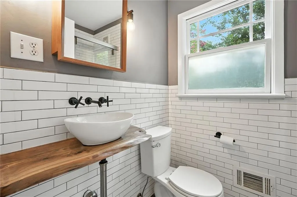 Updated bathroom with Subway Tile