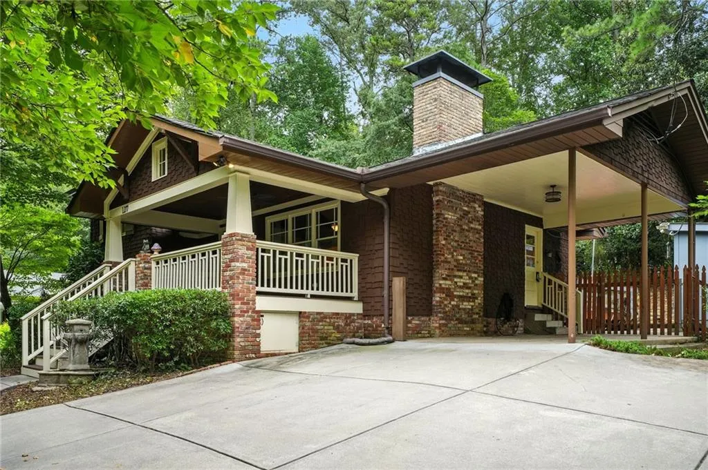 1277 Brookshire Lane Ne, Brookhaven, Georgia 30319, 4 Bedrooms Bedrooms, ,3 BathroomsBathrooms,Residential,For Sale,1277 Brookshire Lane Ne,7630623