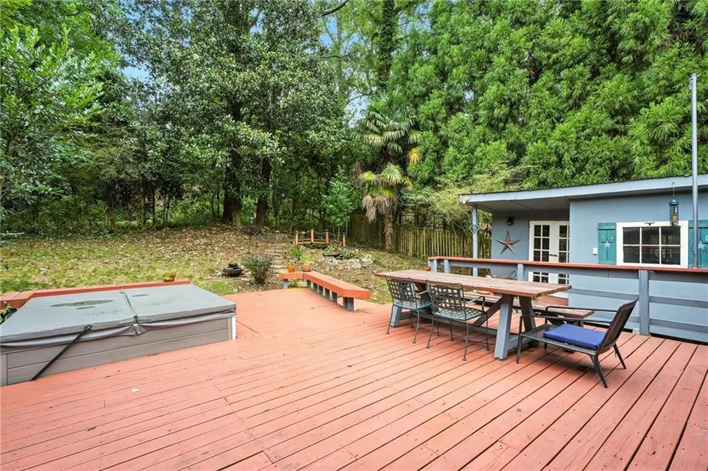 1277 Brookshire Lane Ne, Brookhaven, Georgia 30319, 4 Bedrooms Bedrooms, ,3 BathroomsBathrooms,Residential,For Sale,1277 Brookshire Lane Ne,7630623