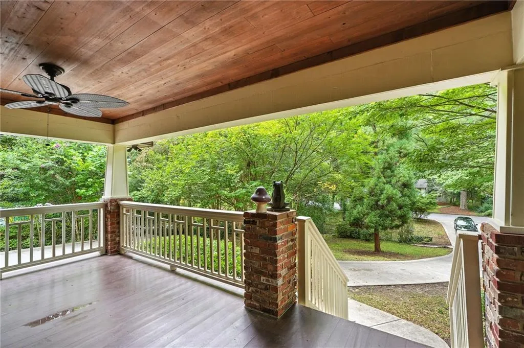 1277 Brookshire Lane Ne, Brookhaven, Georgia 30319, 4 Bedrooms Bedrooms, ,3 BathroomsBathrooms,Residential,For Sale,1277 Brookshire Lane Ne,7630623