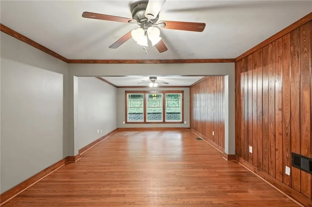 1277 Brookshire Lane Ne, Brookhaven, Georgia 30319, 4 Bedrooms Bedrooms, ,3 BathroomsBathrooms,Residential,For Sale,1277 Brookshire Lane Ne,7630623