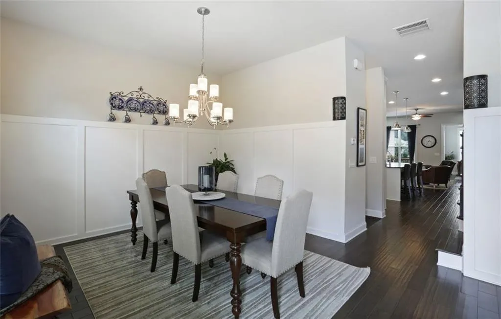 4206 Deming Circle, Atlanta, Georgia 30342, 3 Bedrooms Bedrooms, ,3 BathroomsBathrooms,Residential,Sold,4206 Deming Circle,6925262