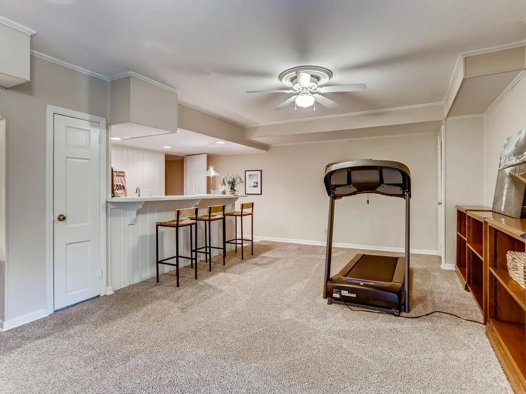 6250 River Shore Parkway, Sandy Springs, Georgia 30328, 4 Bedrooms Bedrooms, ,3 BathroomsBathrooms,Residential,Sold,6250 River Shore Parkway,6767335