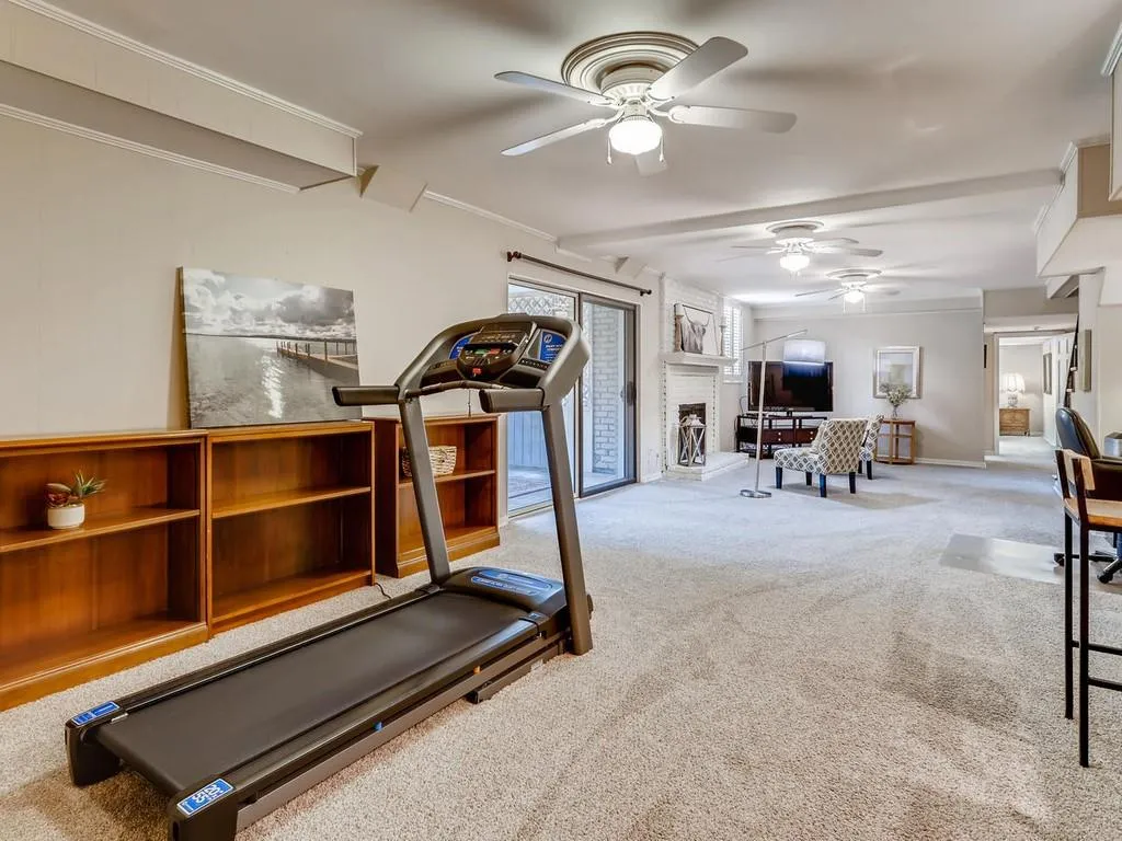 6250 River Shore Parkway, Sandy Springs, Georgia 30328, 4 Bedrooms Bedrooms, ,3 BathroomsBathrooms,Residential,Sold,6250 River Shore Parkway,6767335