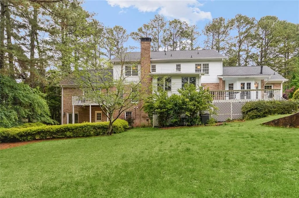 2665 Spalding Drive, Sandy Springs, Georgia 30350, 7 Bedrooms Bedrooms, ,4 BathroomsBathrooms,Residential,Sold,2665 Spalding Drive,6871893