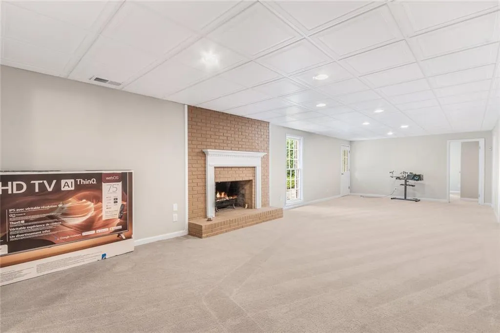 2665 Spalding Drive, Sandy Springs, Georgia 30350, 7 Bedrooms Bedrooms, ,4 BathroomsBathrooms,Residential,Sold,2665 Spalding Drive,6871893