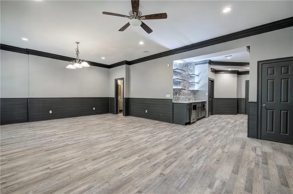 Atlanta, Georgia 30342, 4 Bedrooms Bedrooms, ,3 BathroomsBathrooms,Residential,Sold,7582560