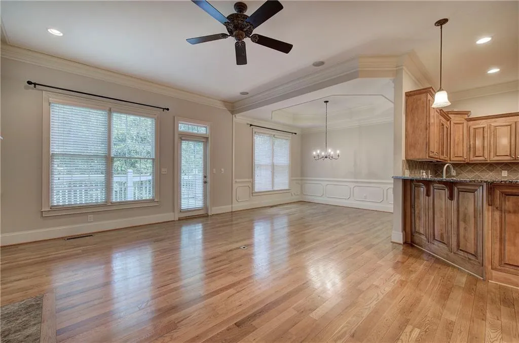 Atlanta, Georgia 30342, 4 Bedrooms Bedrooms, ,3 BathroomsBathrooms,Residential,Sold,7582560