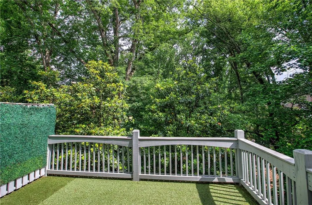 Atlanta, Georgia 30342, 4 Bedrooms Bedrooms, ,3 BathroomsBathrooms,Residential,Sold,7582560