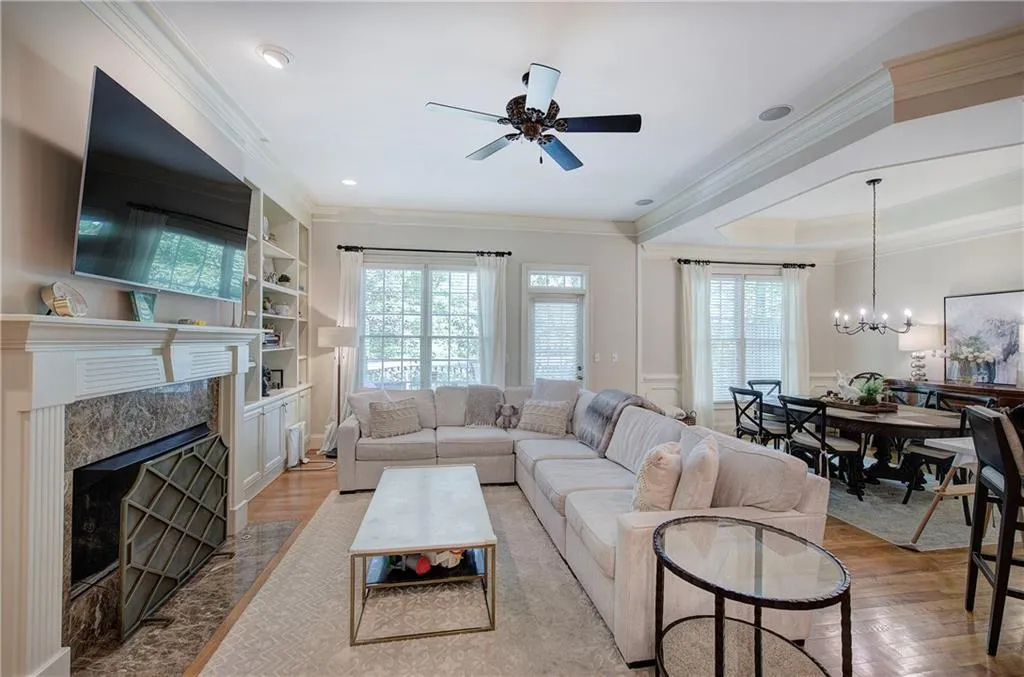 Atlanta, Georgia 30342, 4 Bedrooms Bedrooms, ,3 BathroomsBathrooms,Residential,Sold,7582560