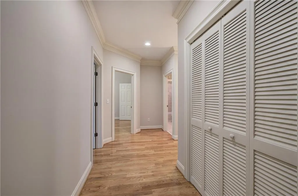 Atlanta, Georgia 30342, 4 Bedrooms Bedrooms, ,3 BathroomsBathrooms,Residential,Sold,7582560