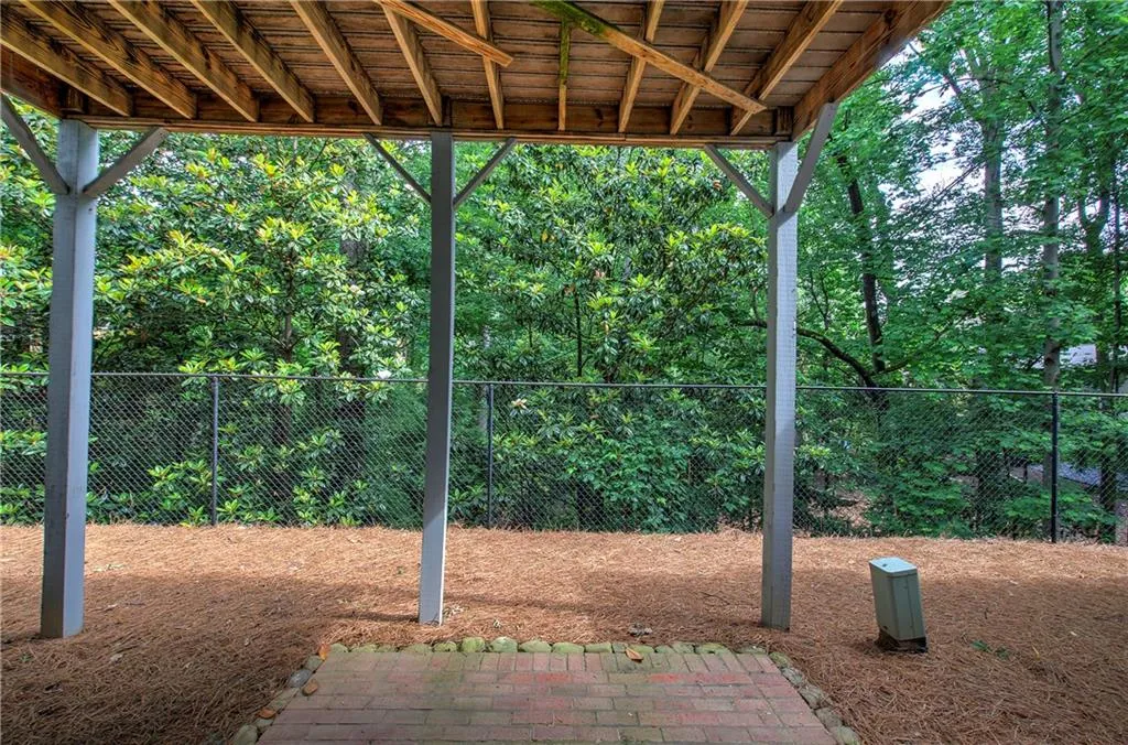 Atlanta, Georgia 30342, 4 Bedrooms Bedrooms, ,3 BathroomsBathrooms,Residential,Sold,7582560