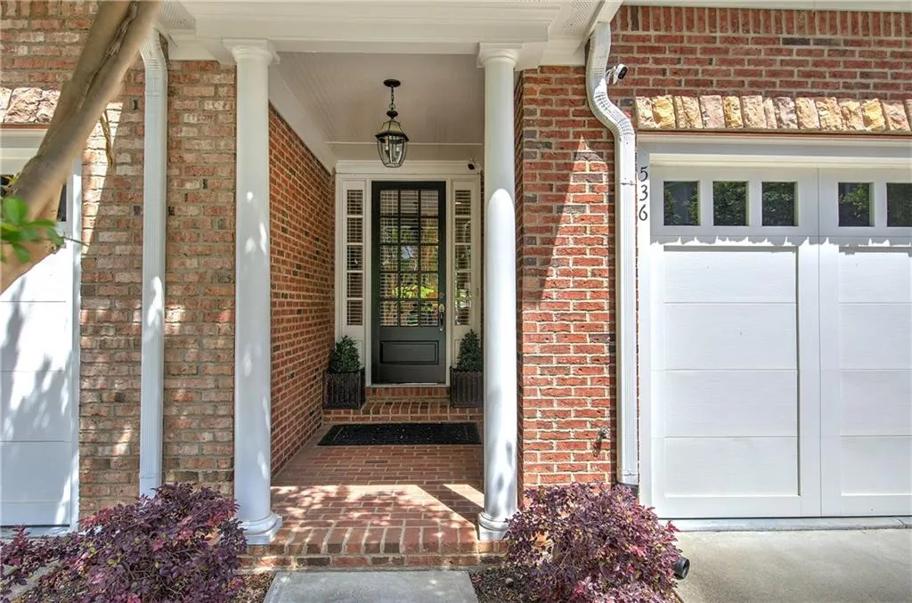 Atlanta, Georgia 30342, 4 Bedrooms Bedrooms, ,3 BathroomsBathrooms,Residential,Sold,7582560