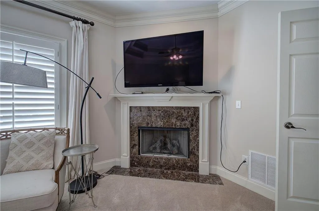 Atlanta, Georgia 30342, 4 Bedrooms Bedrooms, ,3 BathroomsBathrooms,Residential,Sold,7582560