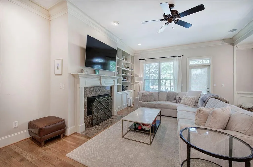 Atlanta, Georgia 30342, 4 Bedrooms Bedrooms, ,3 BathroomsBathrooms,Residential,Sold,7582560