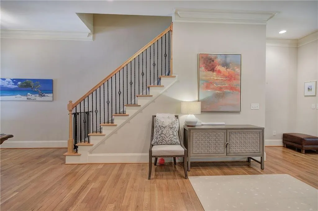 Atlanta, Georgia 30342, 4 Bedrooms Bedrooms, ,3 BathroomsBathrooms,Residential,Sold,7582560