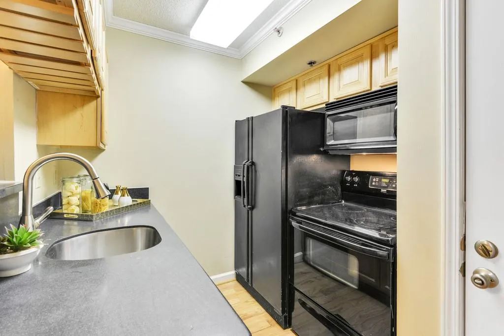 795 Hammond Drive Unit 709, Atlanta, Georgia 30328, 1 Bedroom Bedrooms, ,1 BathroomBathrooms,Residential,Sold,795 Hammond Drive Unit 709,6502621