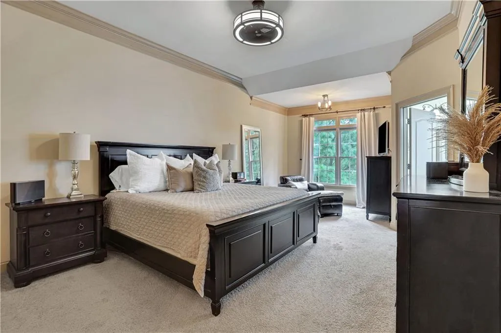 972 Persimmon Point, Sandy Springs, Georgia 30328, 3 Bedrooms Bedrooms, ,3 BathroomsBathrooms,Residential,Sold,972 Persimmon Point,7094008