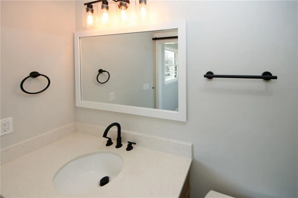 662 Gary Road Nw, Atlanta, Georgia 30318, 3 Bedrooms Bedrooms, ,3 BathroomsBathrooms,Residential,For Sale,662 Gary Road Nw,7603257