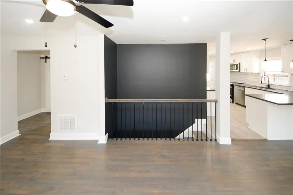 662 Gary Road Nw, Atlanta, Georgia 30318, 3 Bedrooms Bedrooms, ,3 BathroomsBathrooms,Residential,For Sale,662 Gary Road Nw,7603257