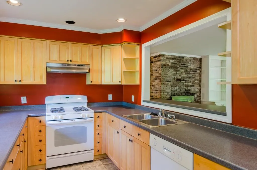6310 Cherry Tree Lane, Sandy Springs, Georgia 30328, 3 Bedrooms Bedrooms, ,2 BathroomsBathrooms,Residential,Sold,6310 Cherry Tree Lane,5869697