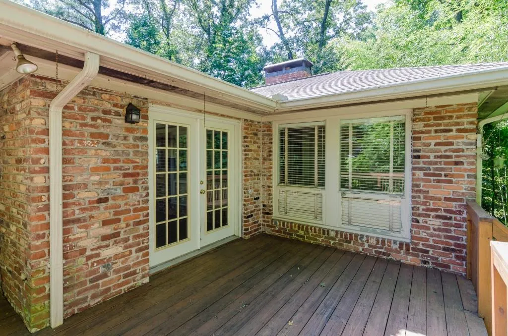 6310 Cherry Tree Lane, Sandy Springs, Georgia 30328, 3 Bedrooms Bedrooms, ,2 BathroomsBathrooms,Residential,Sold,6310 Cherry Tree Lane,5869697