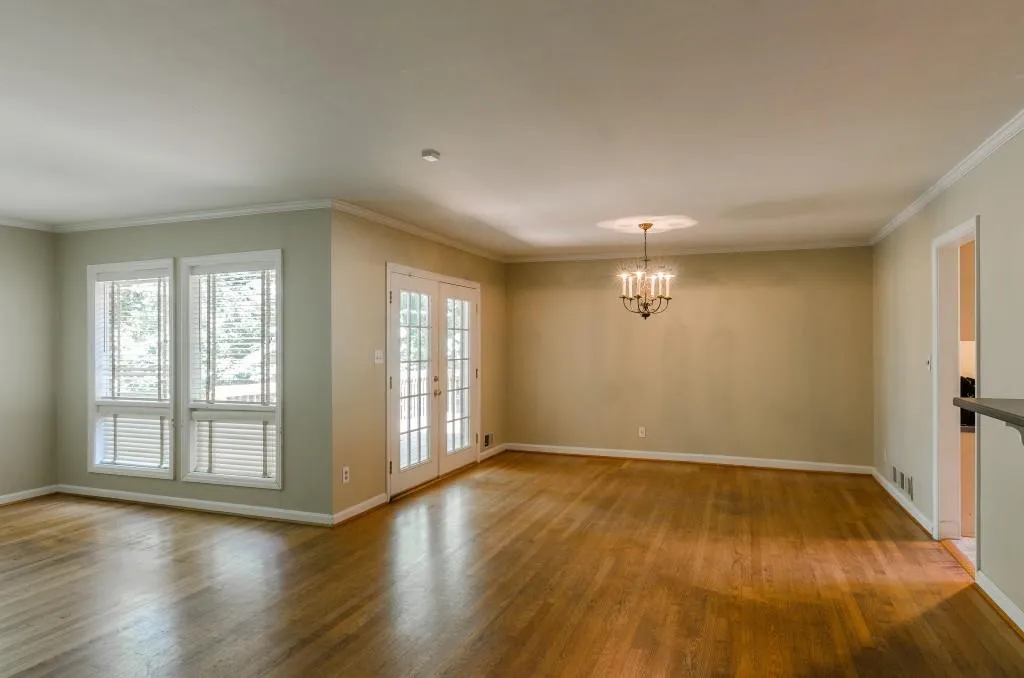 6310 Cherry Tree Lane, Sandy Springs, Georgia 30328, 3 Bedrooms Bedrooms, ,2 BathroomsBathrooms,Residential,Sold,6310 Cherry Tree Lane,5869697