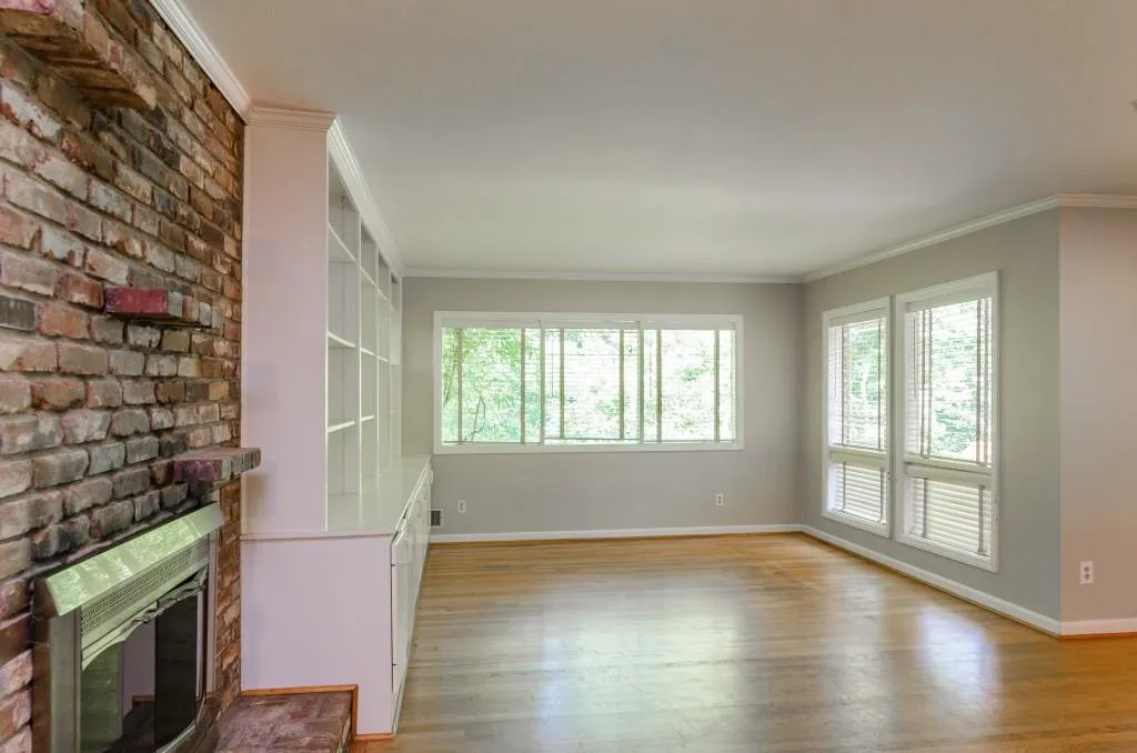 6310 Cherry Tree Lane, Sandy Springs, Georgia 30328, 3 Bedrooms Bedrooms, ,2 BathroomsBathrooms,Residential,Sold,6310 Cherry Tree Lane,5869697