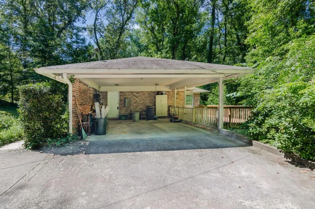 6310 Cherry Tree Lane, Sandy Springs, Georgia 30328, 3 Bedrooms Bedrooms, ,2 BathroomsBathrooms,Residential,Sold,6310 Cherry Tree Lane,5869697