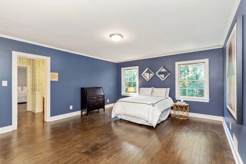 715 Fair Oaks Manor, Sandy Springs, Georgia 30327, 5 Bedrooms Bedrooms, ,4 BathroomsBathrooms,Residential,Sold,715 Fair Oaks Manor,6569952