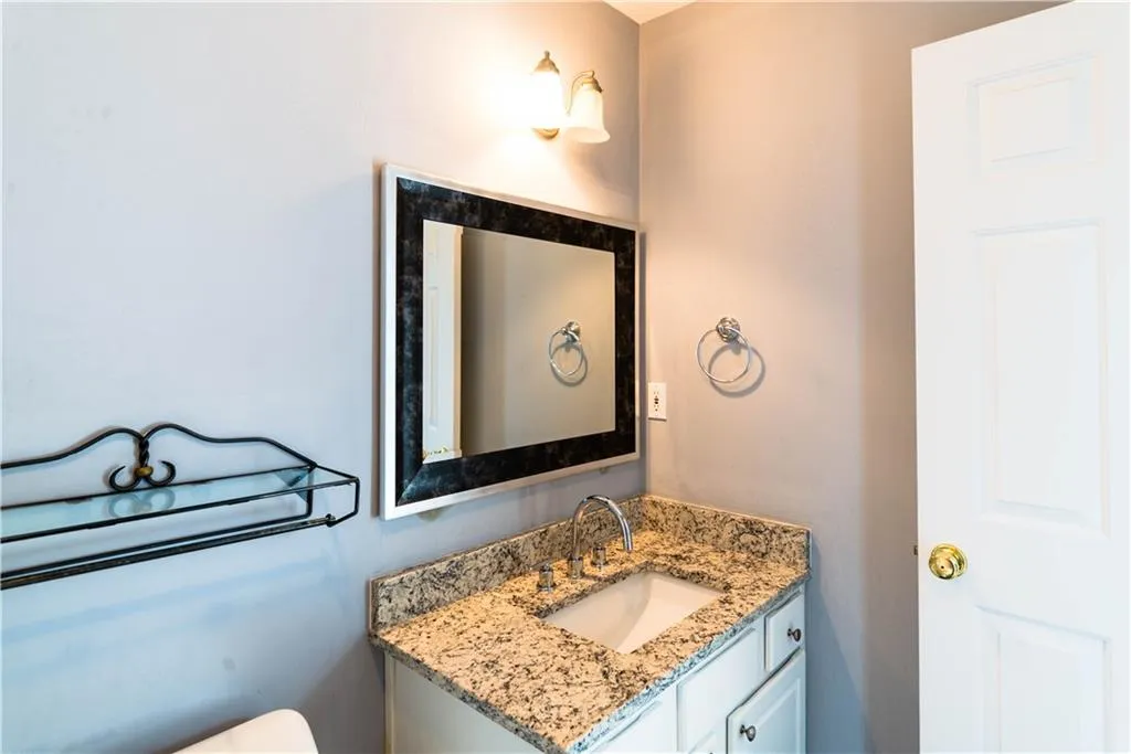 1204 Masons Creek Circle, Sandy Springs, Georgia 30350, 2 Bedrooms Bedrooms, ,2 BathroomsBathrooms,Residential,Sold,1204 Masons Creek Circle,6777644