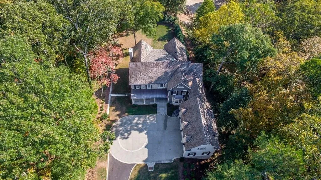 3531 Nancy Creek Road Nw, Atlanta, Georgia 30327, 5 Bedrooms Bedrooms, ,5 BathroomsBathrooms,Residential,Sold,3531 Nancy Creek Road Nw,5768496