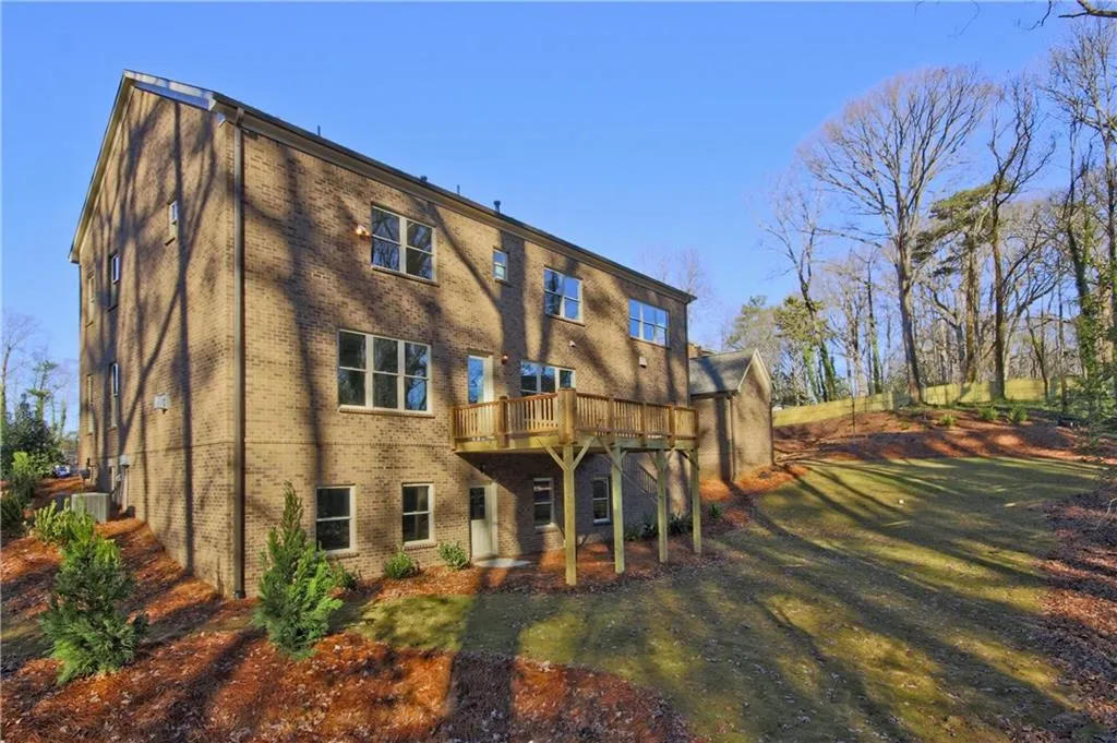 6315 Long Island Drive, Sandy Springs, Georgia 30328, 5 Bedrooms Bedrooms, ,5 BathroomsBathrooms,Residential,Sold,6315 Long Island Drive,5631153