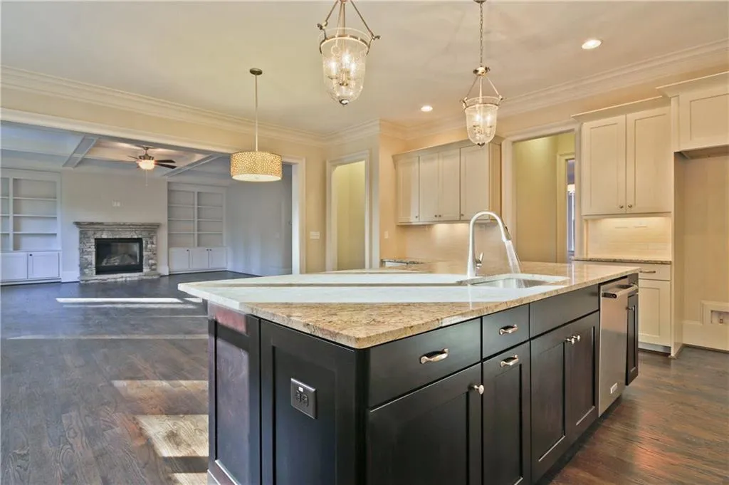 6315 Long Island Drive, Sandy Springs, Georgia 30328, 5 Bedrooms Bedrooms, ,5 BathroomsBathrooms,Residential,Sold,6315 Long Island Drive,5631153