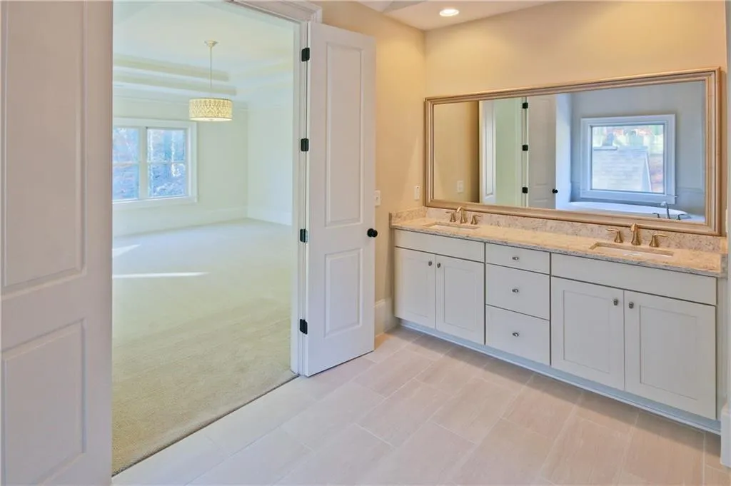 6315 Long Island Drive, Sandy Springs, Georgia 30328, 5 Bedrooms Bedrooms, ,5 BathroomsBathrooms,Residential,Sold,6315 Long Island Drive,5631153