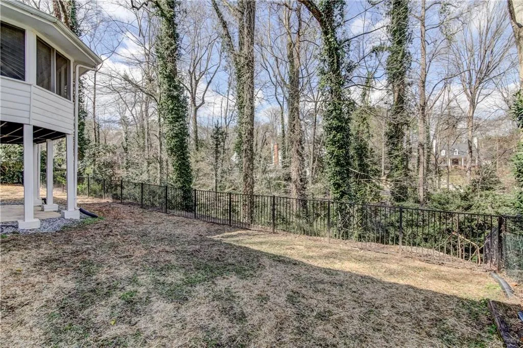 400 Franklin Road, Atlanta, Georgia 30342, 4 Bedrooms Bedrooms, ,3 BathroomsBathrooms,Residential,Sold,400 Franklin Road,5977061