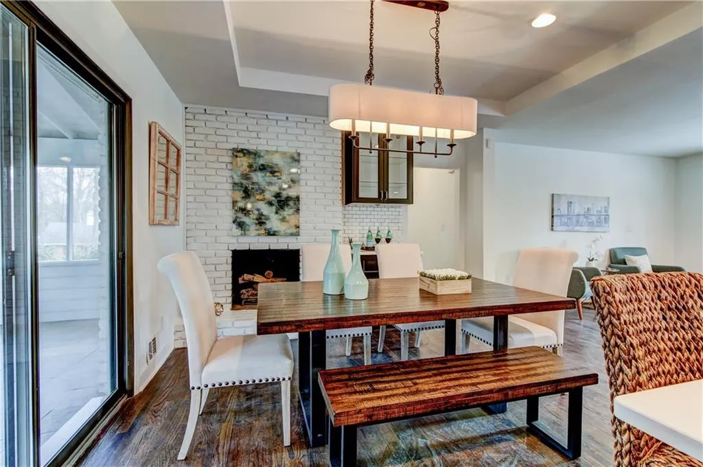 400 Franklin Road, Atlanta, Georgia 30342, 4 Bedrooms Bedrooms, ,3 BathroomsBathrooms,Residential,Sold,400 Franklin Road,5977061