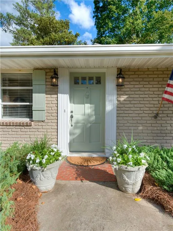 128 Osner Drive, Atlanta, Georgia 30342, 3 Bedrooms Bedrooms, ,2 BathroomsBathrooms,Residential,Sold,128 Osner Drive,5776652