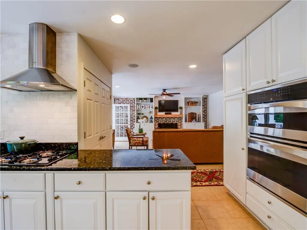 128 Osner Drive, Atlanta, Georgia 30342, 3 Bedrooms Bedrooms, ,2 BathroomsBathrooms,Residential,Sold,128 Osner Drive,5776652