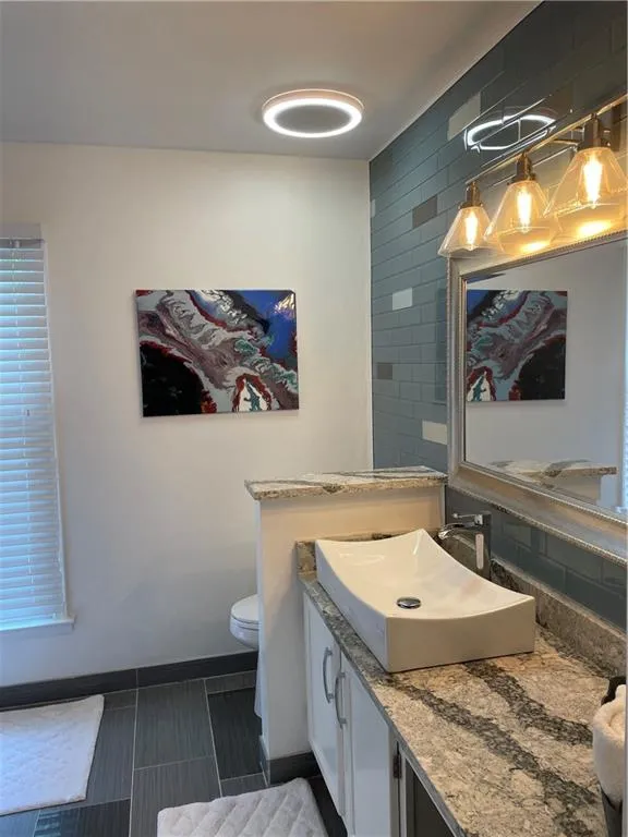 905 Garden Court, Sandy Springs, Georgia 30328, 2 Bedrooms Bedrooms, ,2 BathroomsBathrooms,Residential,Sold,905 Garden Court,6925504