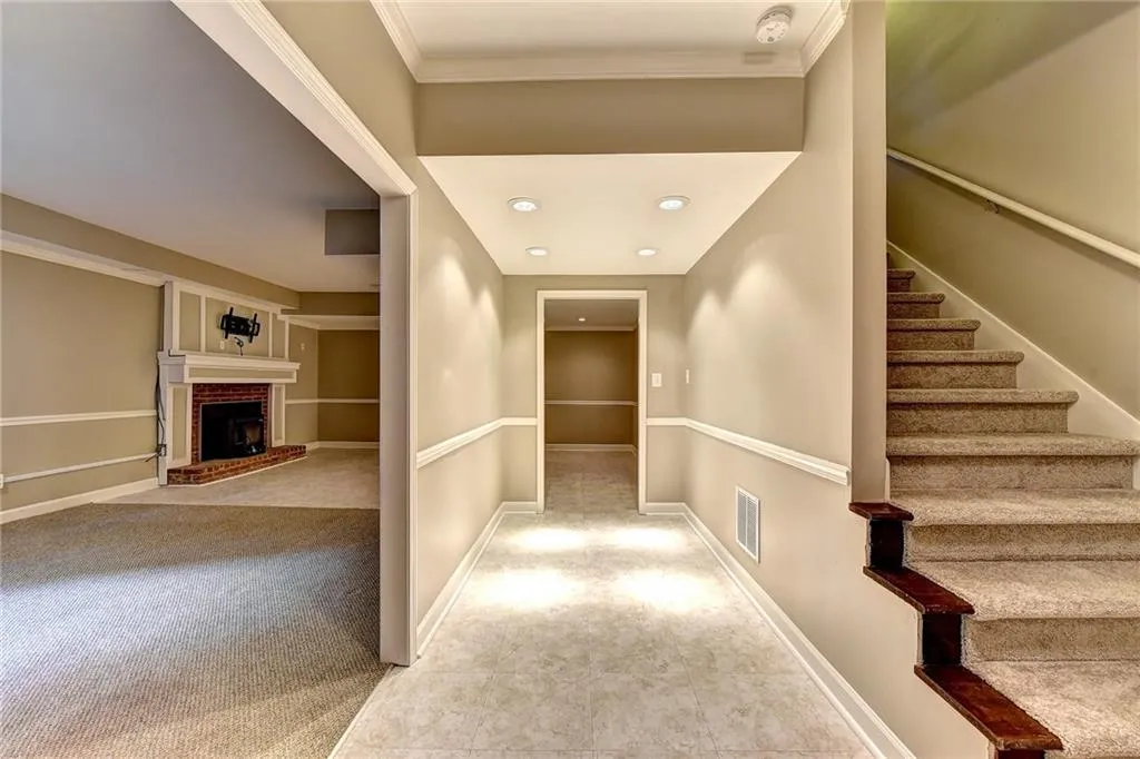 991 Lost Forest Drive, Atlanta, Georgia 30328, 5 Bedrooms Bedrooms, ,4 BathroomsBathrooms,Residential,Sold,991 Lost Forest Drive,6058833