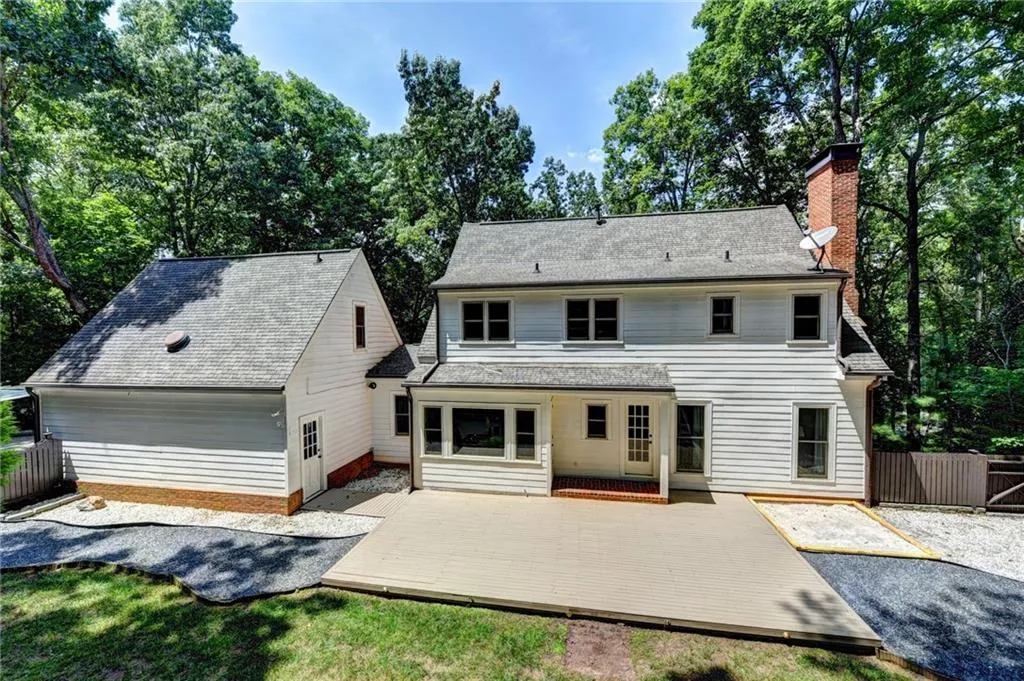 991 Lost Forest Drive, Atlanta, Georgia 30328, 5 Bedrooms Bedrooms, ,4 BathroomsBathrooms,Residential,Sold,991 Lost Forest Drive,6058833