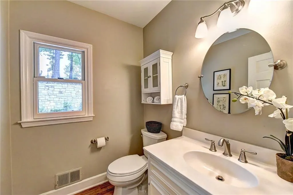 991 Lost Forest Drive, Atlanta, Georgia 30328, 5 Bedrooms Bedrooms, ,4 BathroomsBathrooms,Residential,Sold,991 Lost Forest Drive,6058833