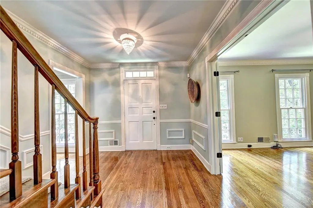 991 Lost Forest Drive, Atlanta, Georgia 30328, 5 Bedrooms Bedrooms, ,4 BathroomsBathrooms,Residential,Sold,991 Lost Forest Drive,6058833