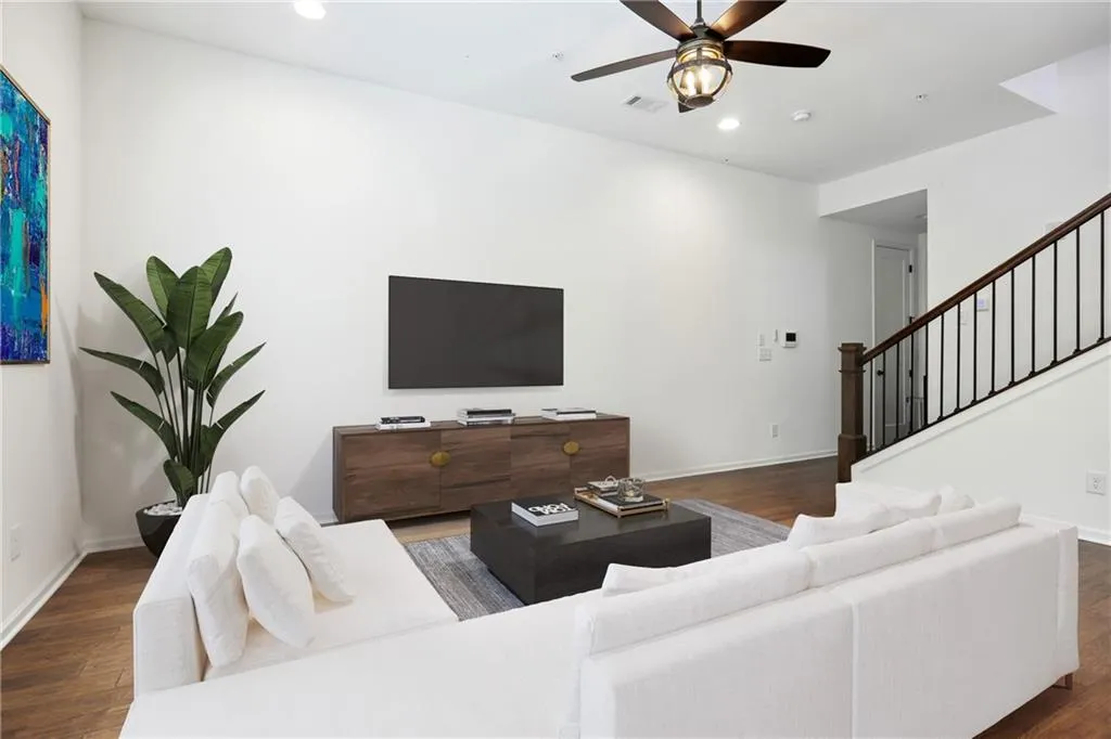 6832 Prelude Drive, Sandy Springs, Georgia 30328, 1 Bedroom Bedrooms, ,1 BathroomBathrooms,Residential,Sold,6832 Prelude Drive,7077009