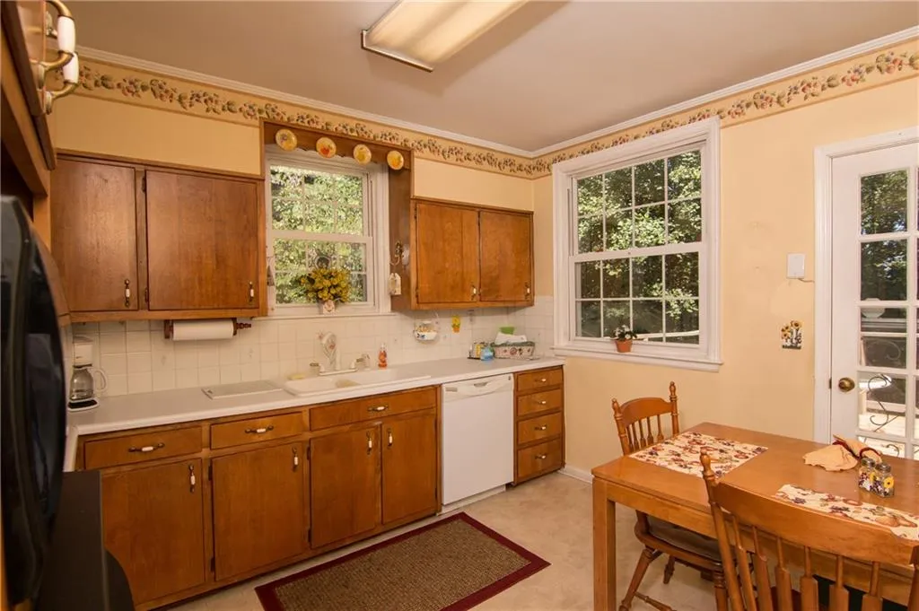 120 Stewart Drive, Sandy Springs, Georgia 30342, 4 Bedrooms Bedrooms, ,3 BathroomsBathrooms,Residential,Sold,120 Stewart Drive,5608184