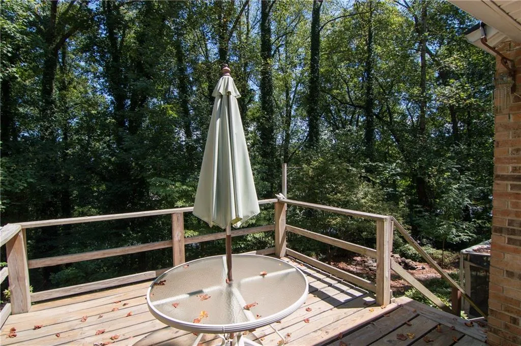 120 Stewart Drive, Sandy Springs, Georgia 30342, 4 Bedrooms Bedrooms, ,3 BathroomsBathrooms,Residential,Sold,120 Stewart Drive,5608184