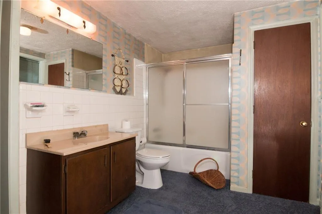 120 Stewart Drive, Sandy Springs, Georgia 30342, 4 Bedrooms Bedrooms, ,3 BathroomsBathrooms,Residential,Sold,120 Stewart Drive,5608184