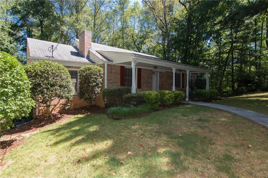 120 Stewart Drive, Sandy Springs, Georgia 30342, 4 Bedrooms Bedrooms, ,3 BathroomsBathrooms,Residential,Sold,120 Stewart Drive,5608184